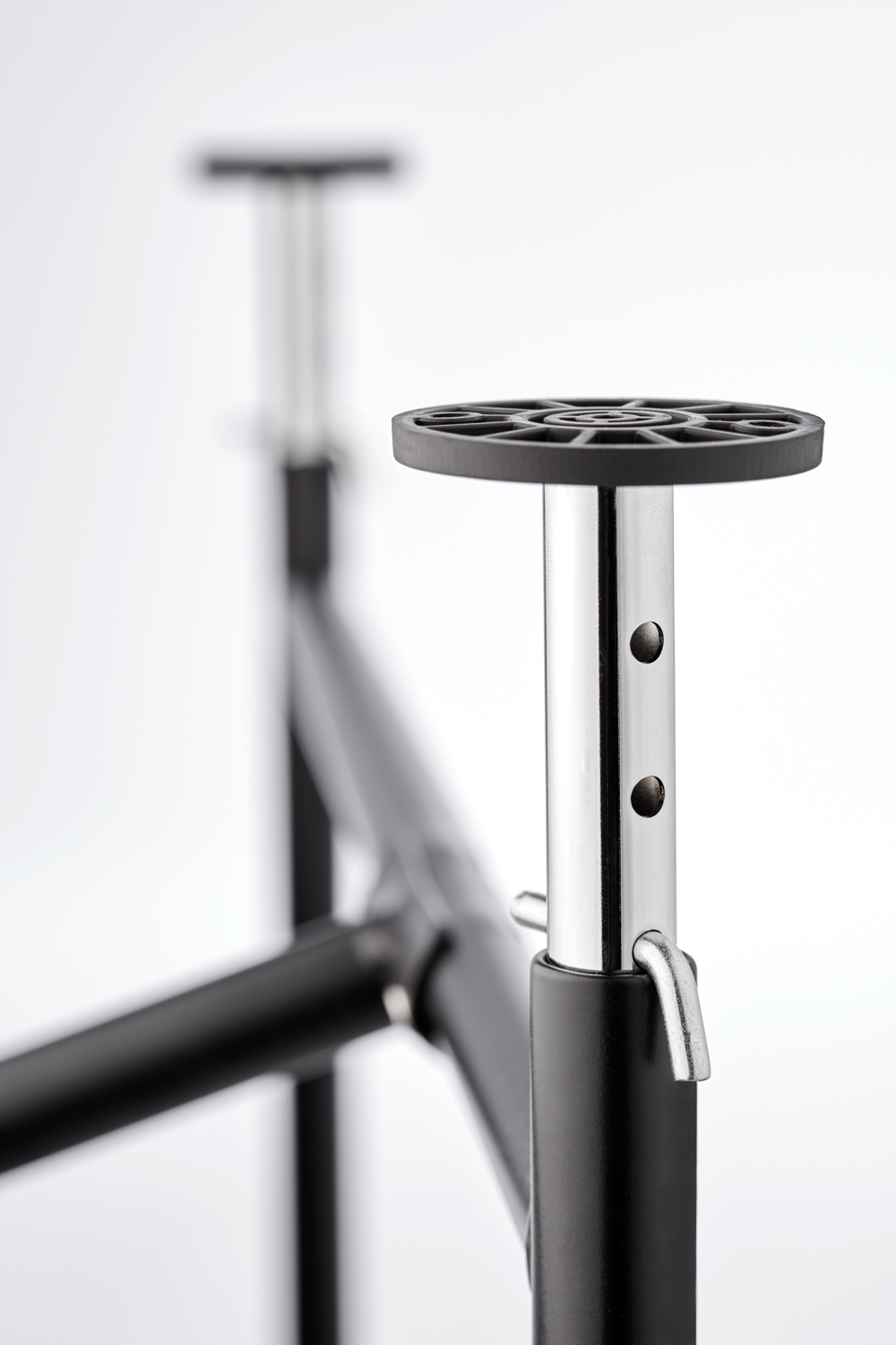 Height adjuster short, chrome, with screw-on plate supports, ideal addition to the E2 worktable